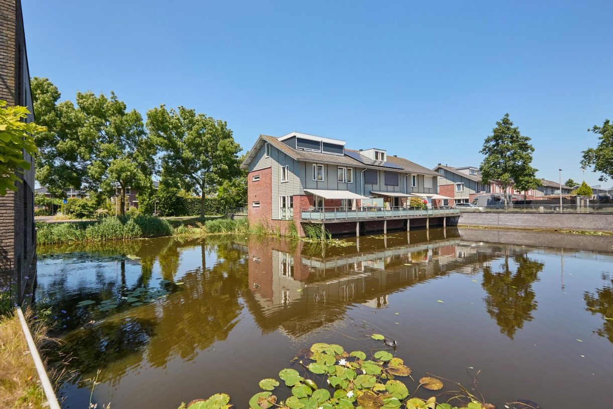 Te koop: Foto Woonhuis aan de Saint Helenabaai 56 in Purmerend