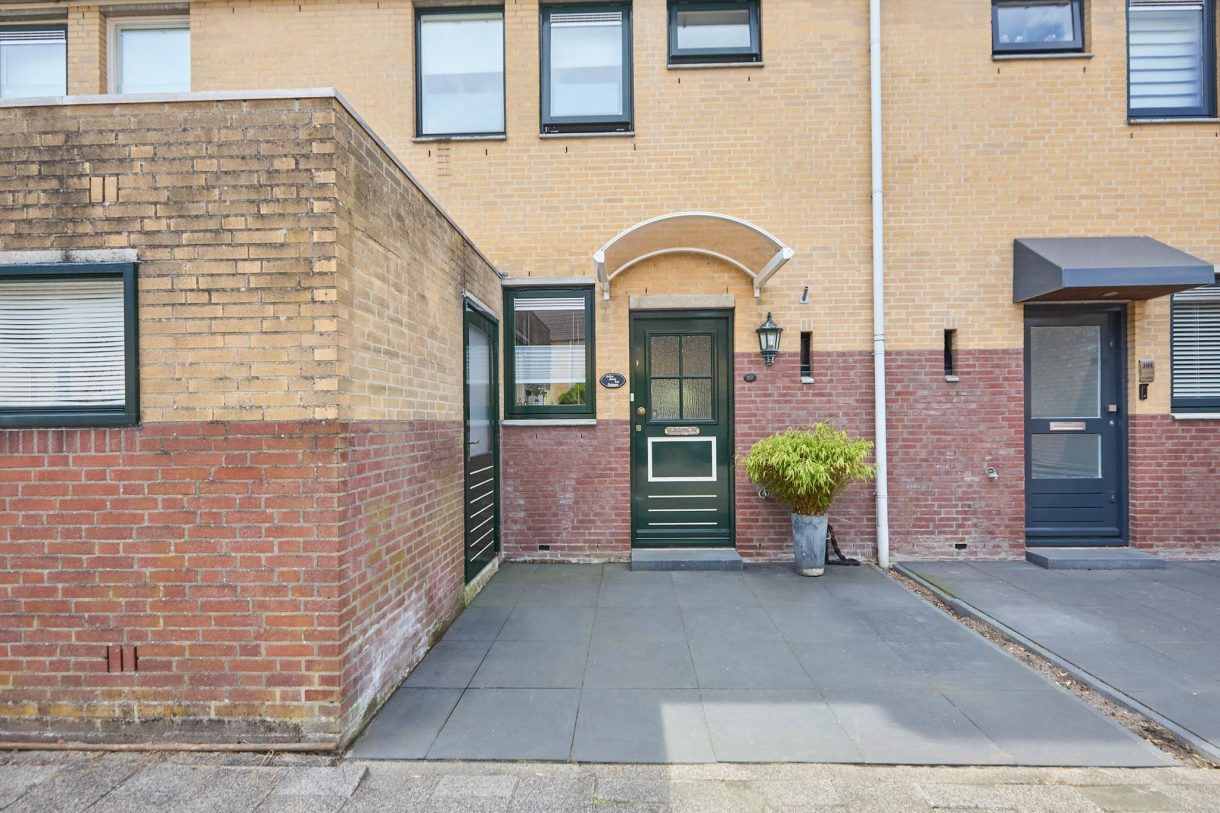 Te koop: Foto Woonhuis aan de Goudenregenstraat 107 in Purmerend