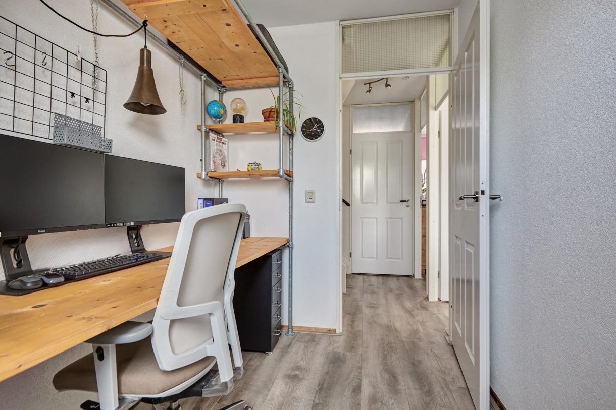 Te koop: Foto Woonhuis aan de Goudenregenstraat 107 in Purmerend