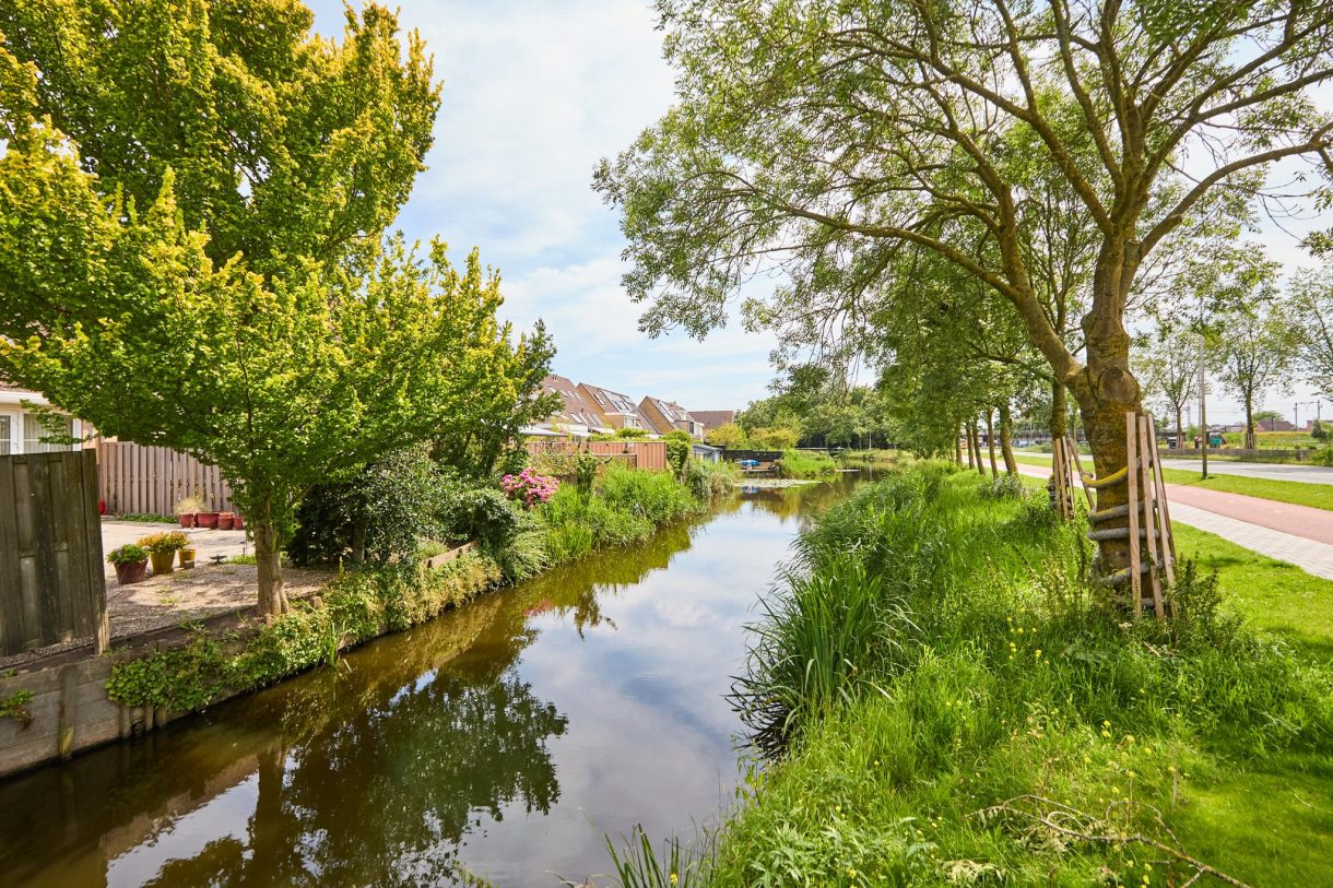 Te koop: Foto Woonhuis aan de Goudenregenstraat 107 in Purmerend