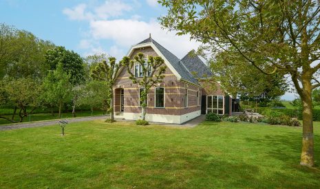 koop  Beets  Beets 19 – Hoofdfoto