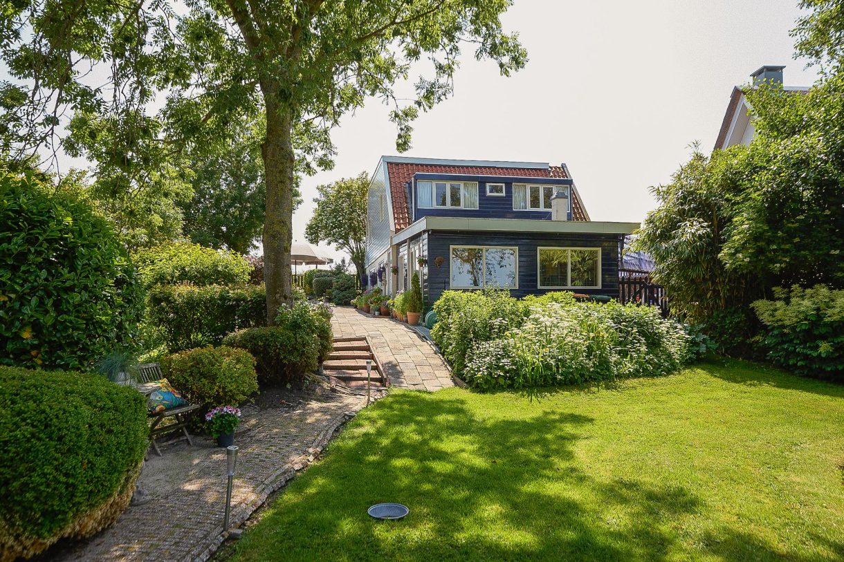 Te koop: Foto Woonhuis aan de Dorpsweg 13 in Oudendijk